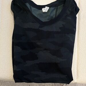 Women's Athleta Black Camouflage Top